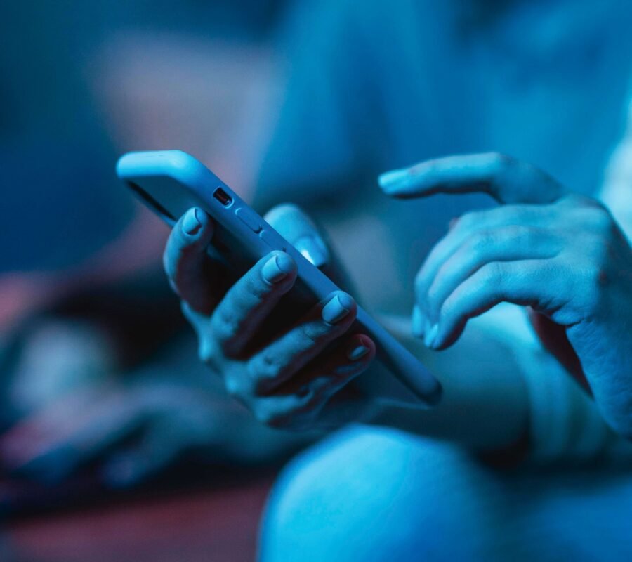 ECA Digital, Redes Sociais e a Responsabilidade dos Pais: O que muda em 2026?